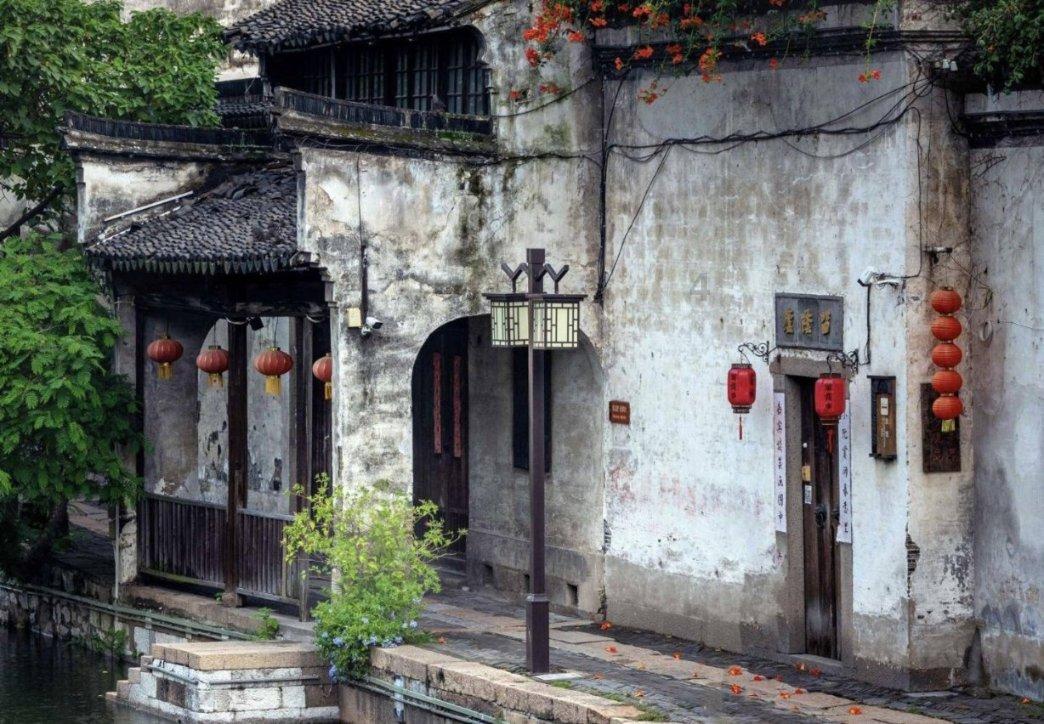 营救迷路的小男孩